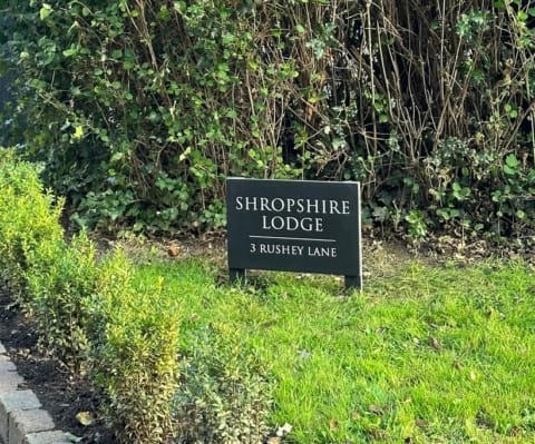 Extra Large Road-Driveway-Garden Slate Sign 450mm x 300mm Supplied with Slate Posts